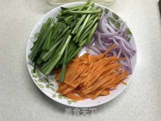 干炒牛河的做法步骤:2