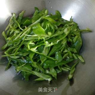 青椒牛肉片的做法步骤:2
