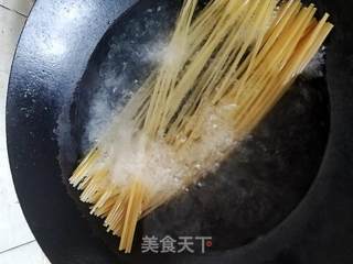 快手美味意大利面的做法步骤:3