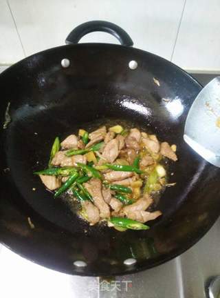 尖椒肉片的做法步骤:8