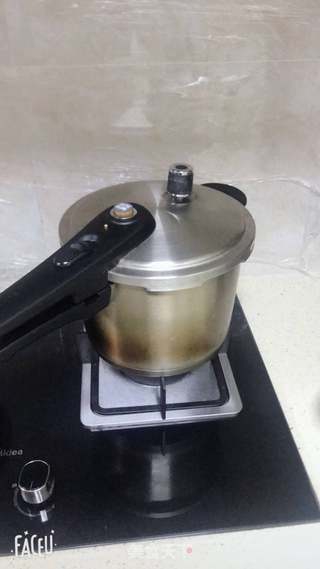 甜香八宝粽的做法步骤:5