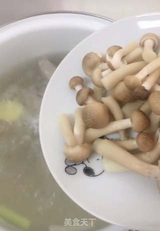杂菌排骨汤的做法步骤：4