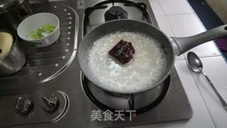 腊肉大葱香味飯的做法步骤：2