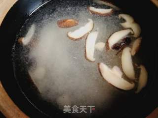 香菇豆苗大米粥的做法步骤:8