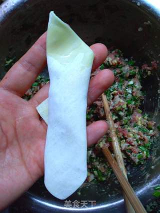 蒸韭菜馅馄饨的做法步骤:7