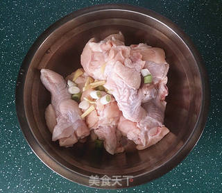 香辣烤翅根的做法步骤:2