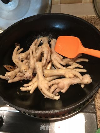 卤鸡爪的做法步骤:3