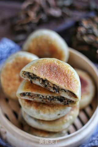 菜干猪肉馅饼的做法步骤:19