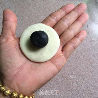 仿真香菇麻馅包的做法步骤:6