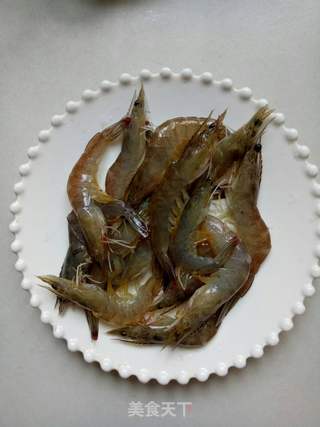 蒜蓉粉丝蒸虾的做法步骤:3