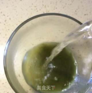 抹茶拿铁冰咖啡的做法步骤：3