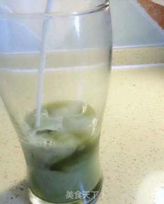 抹茶拿铁冰咖啡的做法步骤：7