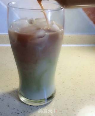 抹茶拿铁冰咖啡的做法步骤：9