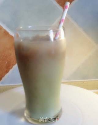 抹茶拿铁冰咖啡的做法步骤：10