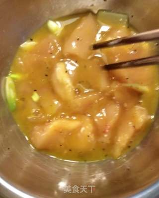 韩式炸鸡胸肉的做法步骤：3