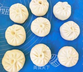 芹菜猪肉包子的做法步骤:7