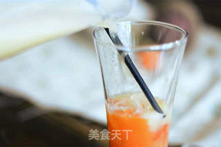 简单完成高颜值夏日减肥美白果蔬汁的做法步骤:5