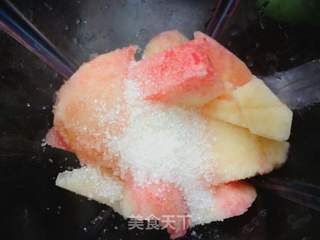 水蜜桃红豆冰的做法步骤:2