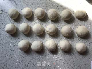 白菜牛肉包的做法步骤:13