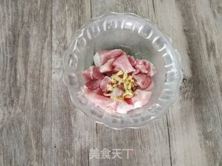 韭菜猪肉饺子的做法步骤:3