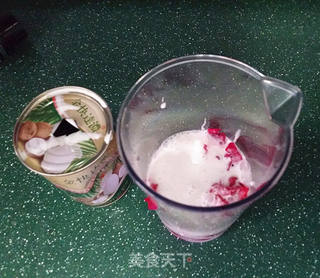 火龙果椰浆西米露的做法步骤:7