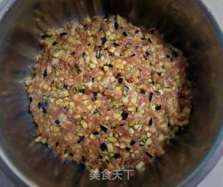 茄子馅包子的做法步骤:5