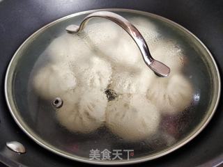 猪肉白菜生煎包的做法步骤:12