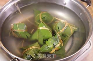 螺蛳酸笋肉粽的做法步骤:14