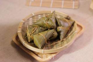螺蛳酸笋肉粽的做法步骤:15