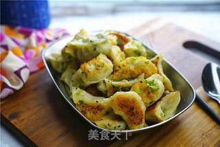 香煎速冻饺子的做法步骤:9