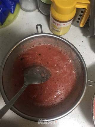 宝贝的纯鲜水果汁(适用可榨汁的任何水果)的做法步骤:7