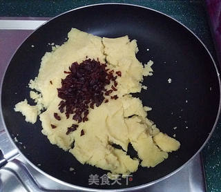 蔓越莓绿豆糕的做法步骤:9
