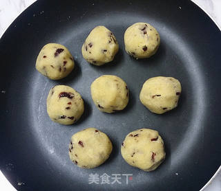 蔓越莓绿豆糕的做法步骤:11