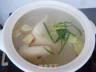 蒜香白切鸡的做法步骤:3