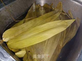 好吃不腻---碱水粽的做法步骤:4