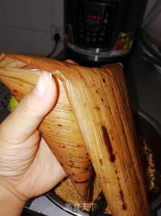 肉粽子的做法步骤:8