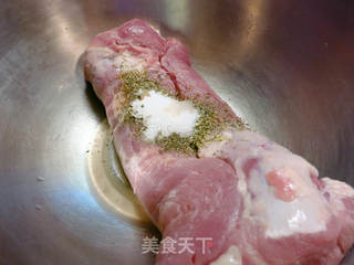 香草烤猪腰肉Tenderloin的做法步骤:2
