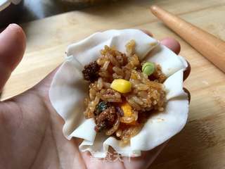 蛋黄烧卖的做法步骤:12