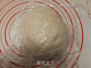 火腿肠兔子馒头卷的做法步骤:6