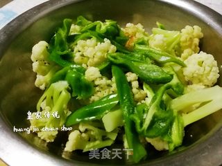 炝拌菜花的做法步骤：6