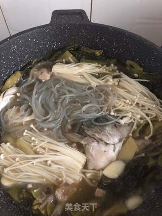 酸菜鲈鱼的做法步骤:4