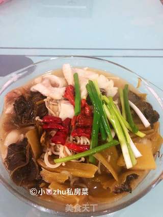 酸菜鲈鱼的做法步骤:6