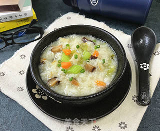 香菇狭鳕鱼蔬菜粥的做法步骤：15