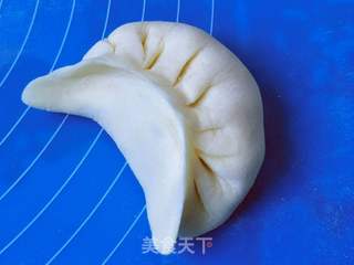 粗粮月牙包的做法步骤:11