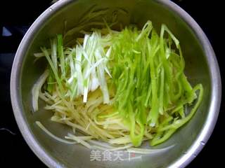 凉拌尖椒土豆丝的做法步骤:5