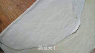 葱油饼的做法步骤：4