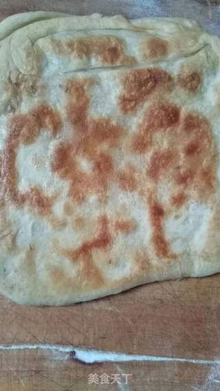 葱油饼的做法步骤：12