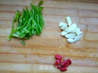 凉拌蟹味菇的做法步骤:2