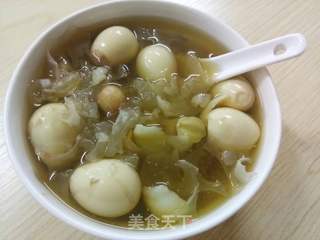 莲子百合雪耳糖水的做法步骤:5