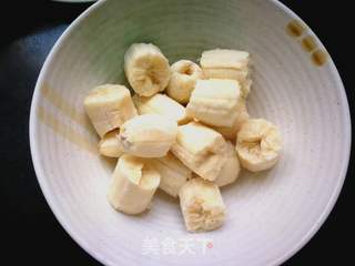 香蕉糯米饼的做法步骤：2